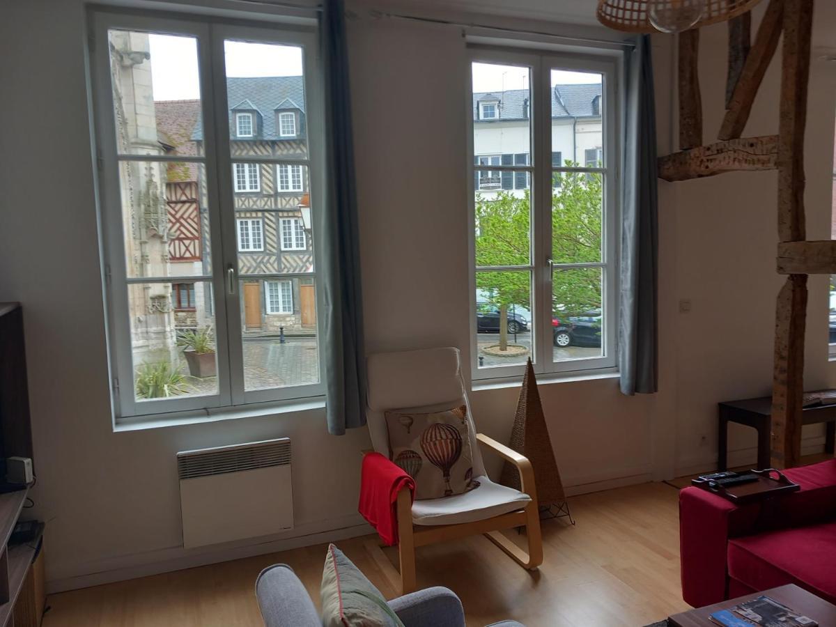 Le Leon Apartment Honfleur Exterior photo